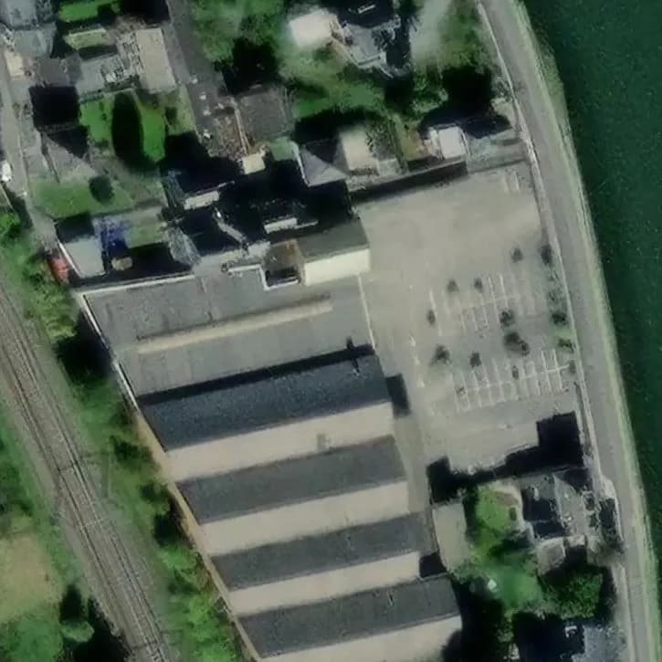 Verlaten Meubelwinkel	