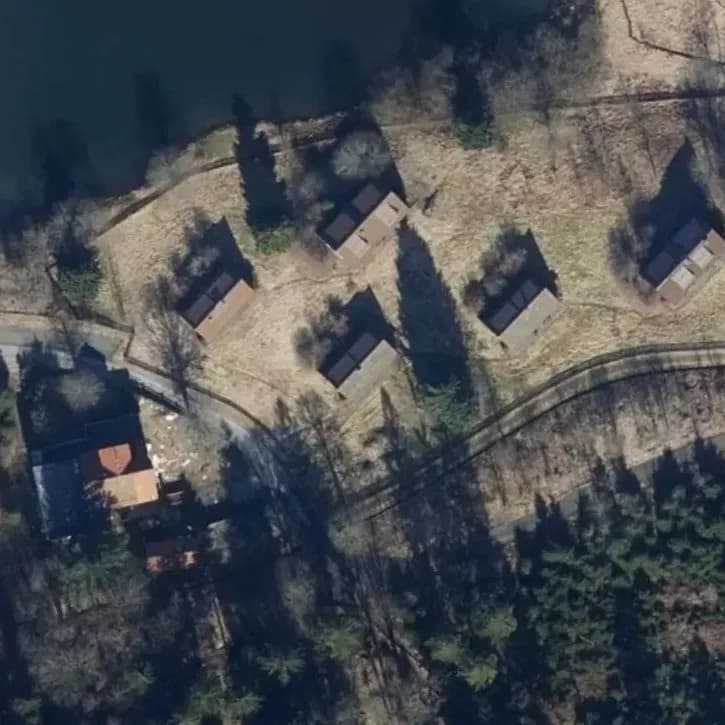 Verlaten Chalets	